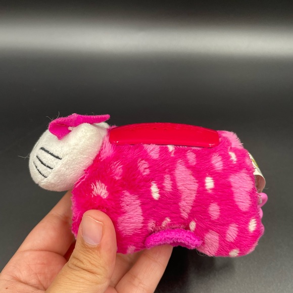 Hello kitty HTF Rare 5”x 4” pillow pets dream lites 2014 mini KeyChain - Picture 8 of 10